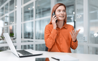 http://Female%20android%20developer%20on%20a%20call